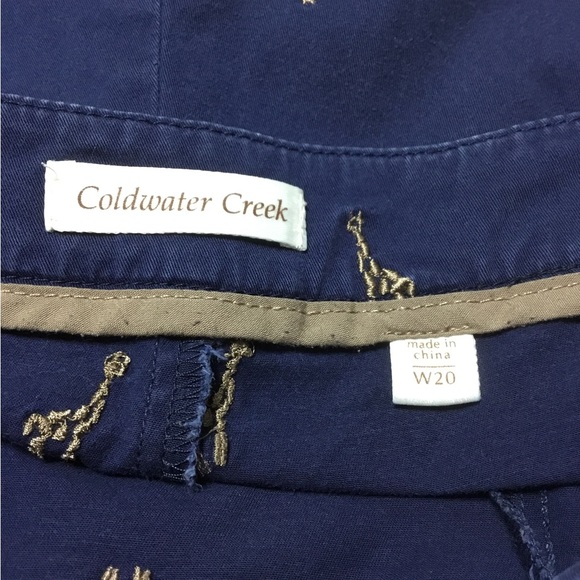 WOMAN’S CROP PANTS BY COLDWATER CREEK - Picture 3 of 5